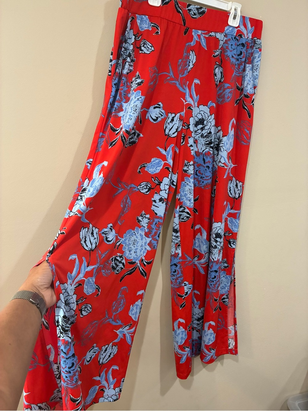 G.I.L.I. Red Wide-Leg Floral Pants with Blue & Black Print